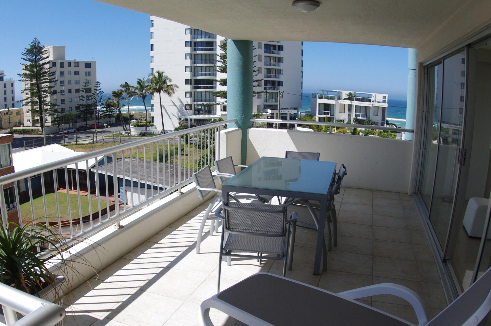 Aparthotel Marriner Views Gold Coast Esterno foto