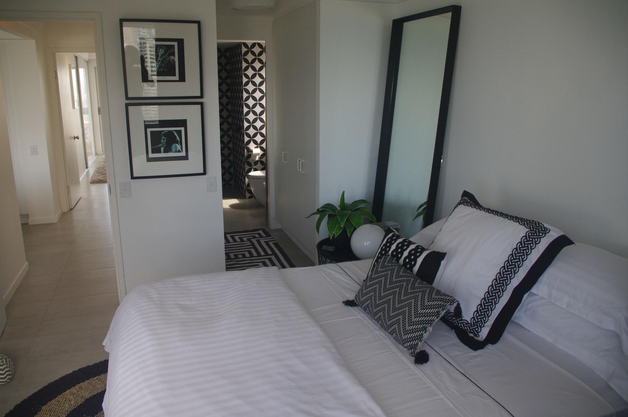 Aparthotel Marriner Views Gold Coast Esterno foto