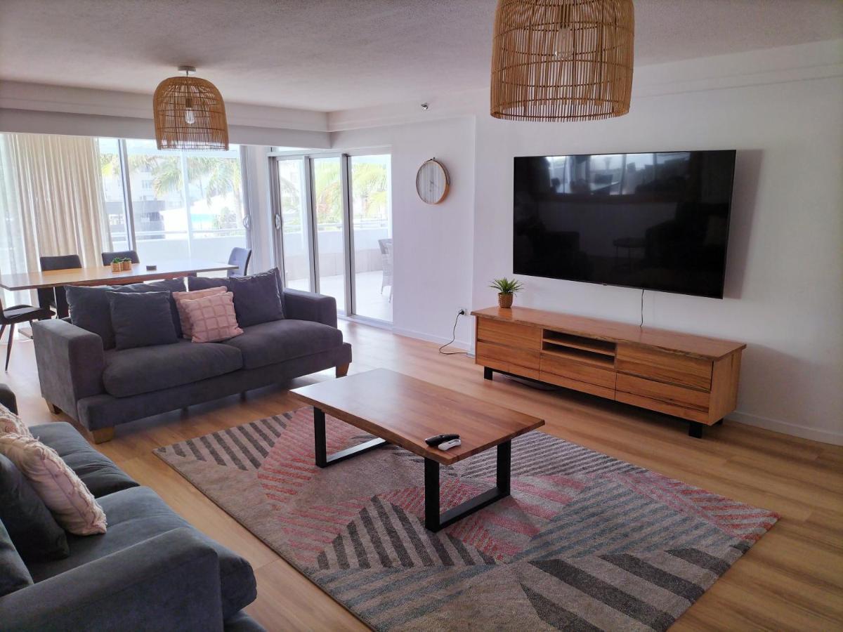 Aparthotel Marriner Views Gold Coast Esterno foto