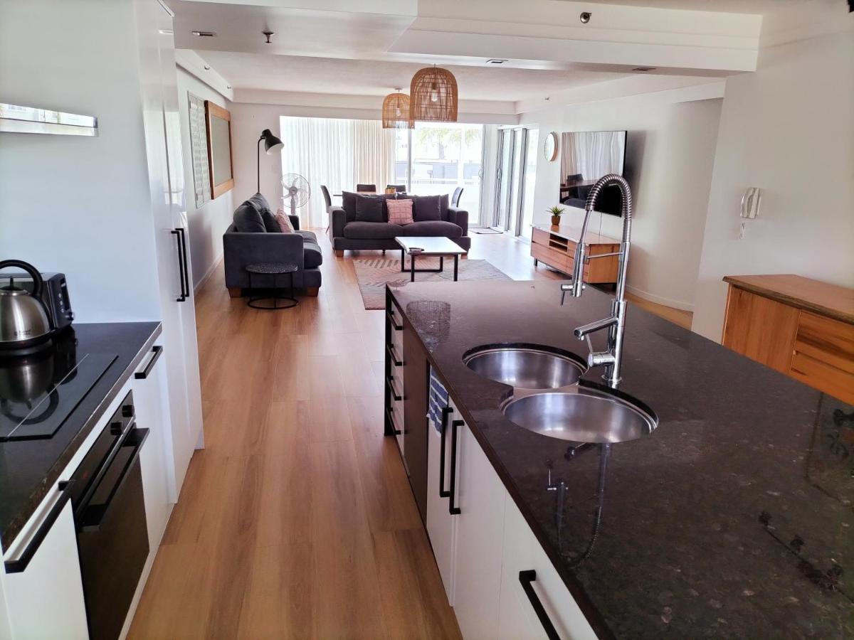 Aparthotel Marriner Views Gold Coast Esterno foto
