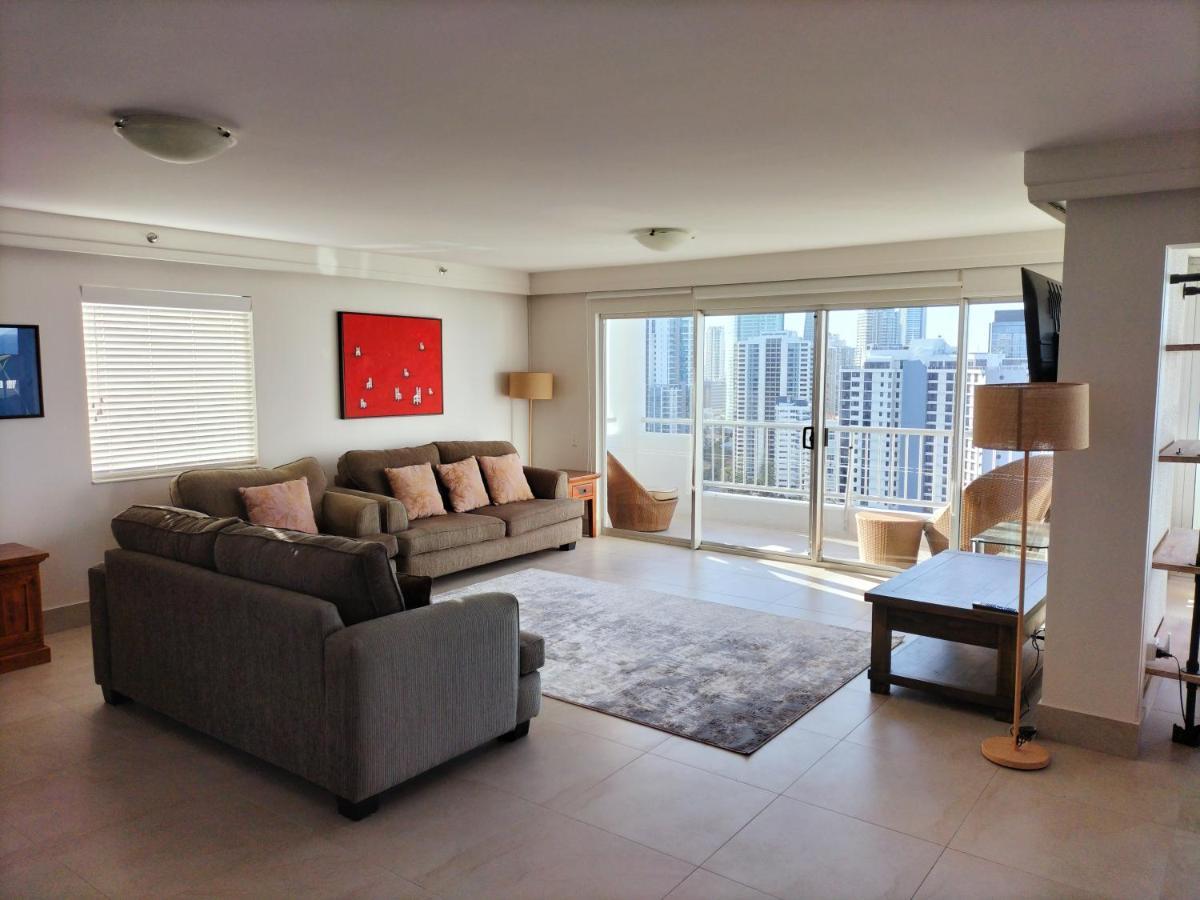 Aparthotel Marriner Views Gold Coast Esterno foto
