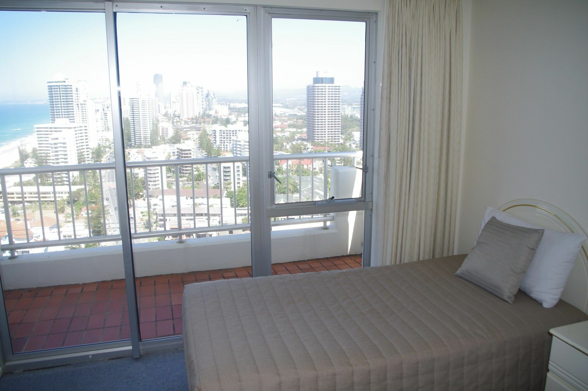 Aparthotel Marriner Views Gold Coast Esterno foto