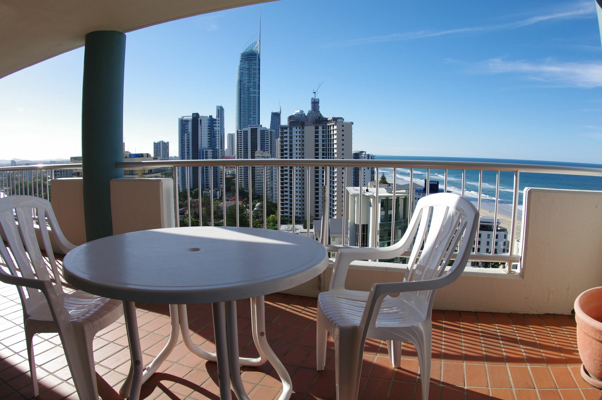 Aparthotel Marriner Views Gold Coast Esterno foto