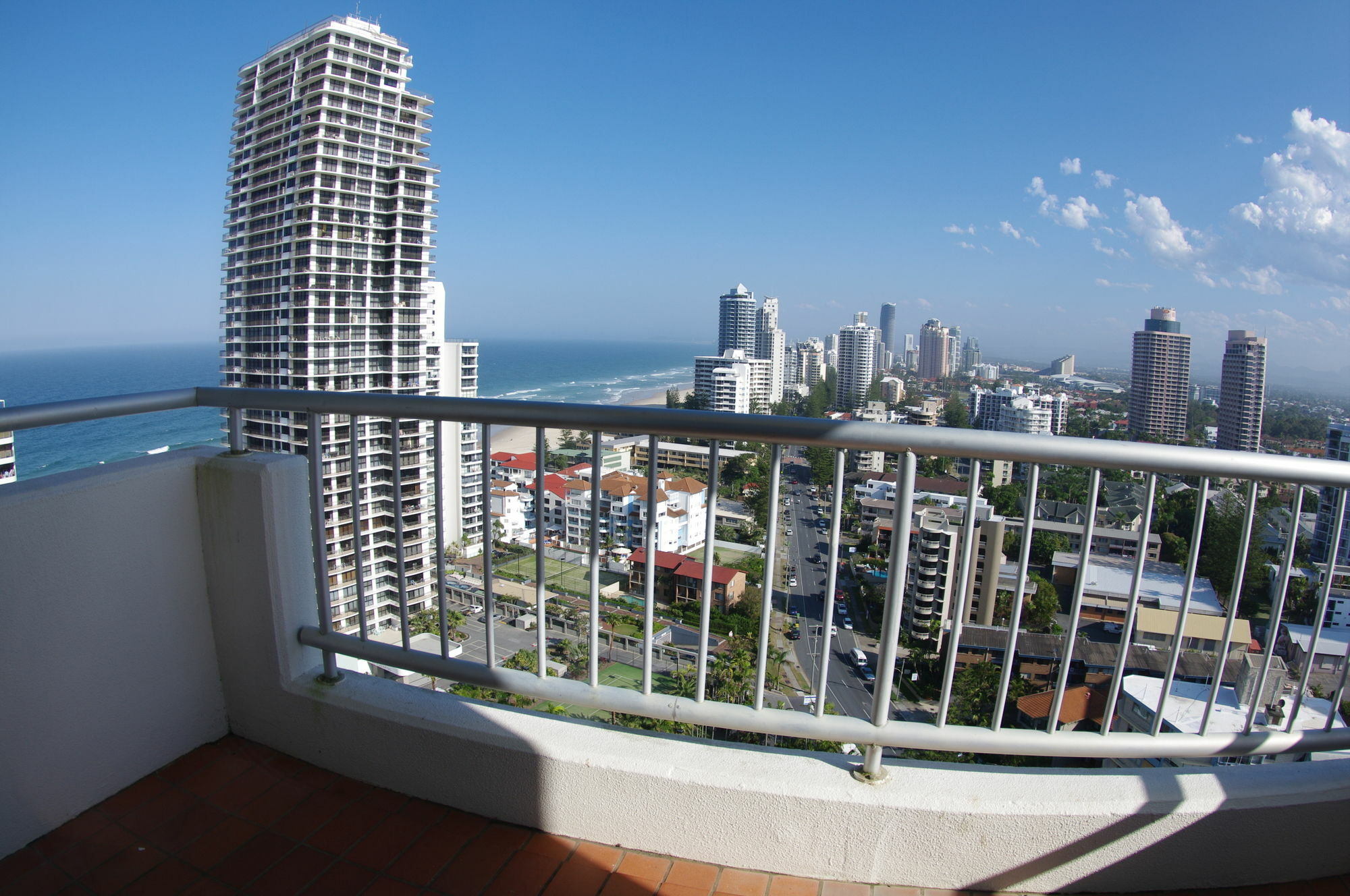 Aparthotel Marriner Views Gold Coast Esterno foto