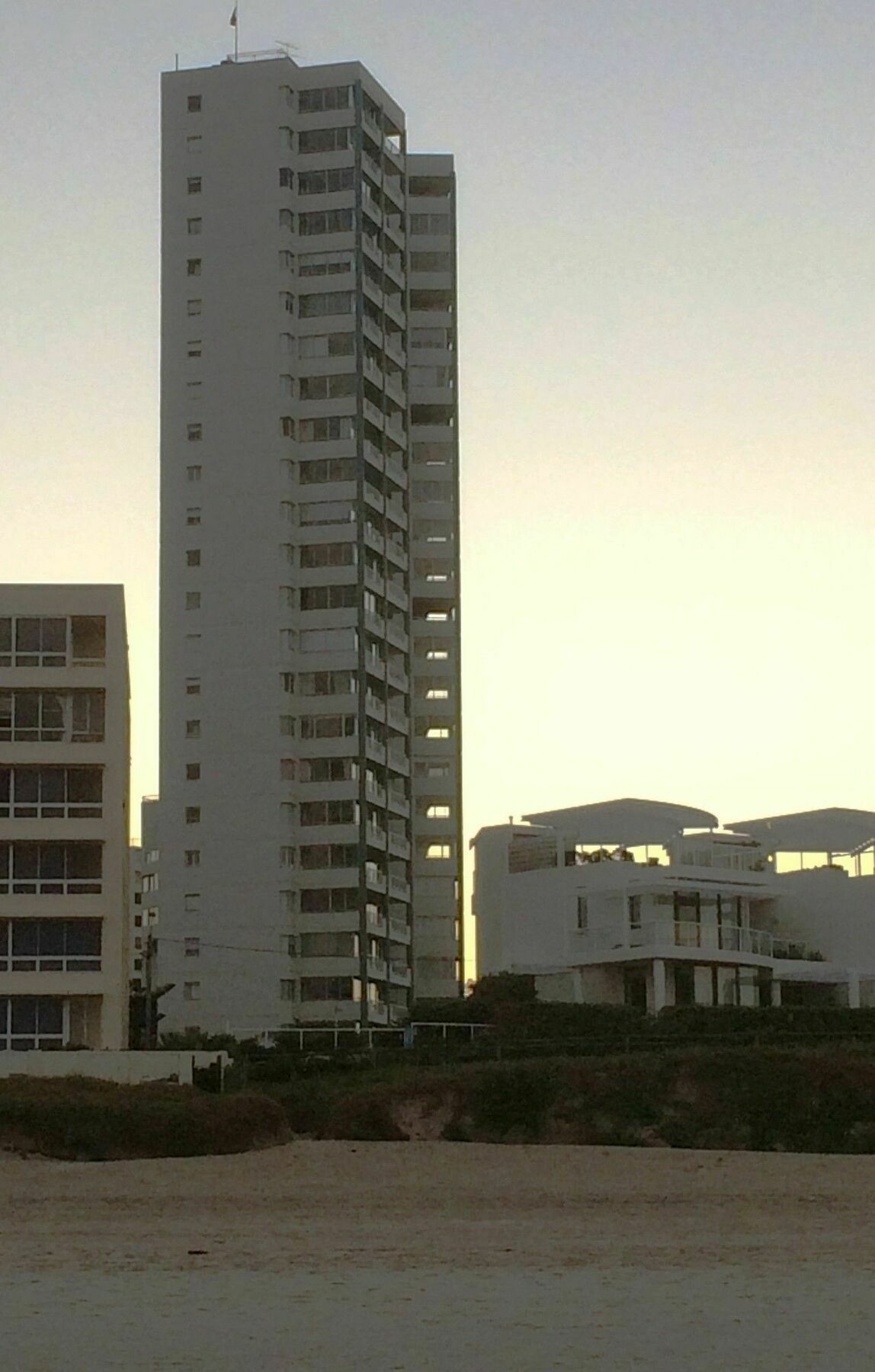 Aparthotel Marriner Views Gold Coast Esterno foto